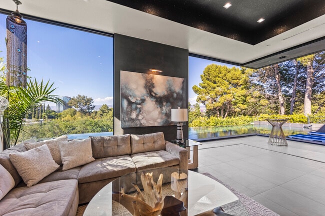 Photo - 3712 Broadlawn Dr