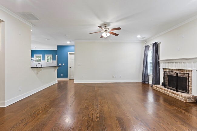 Photo - 1455 Reynolds Dr
