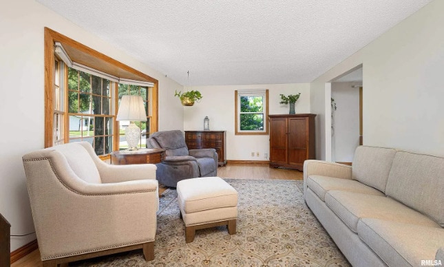 Photo - 3129 Windsor Dr