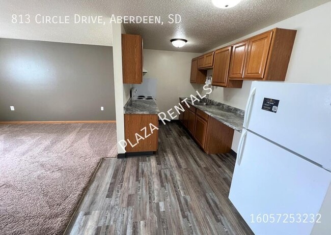 Building Photo - 222 S Greenwood St Unit 3