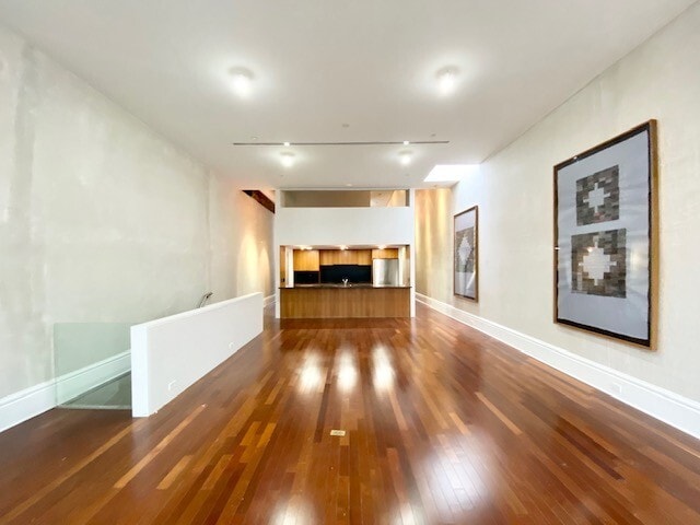 Photo - 520 1/2 E Grand Ave