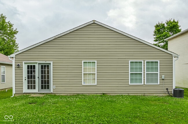 Photo - 1804 Feather Reed Ln