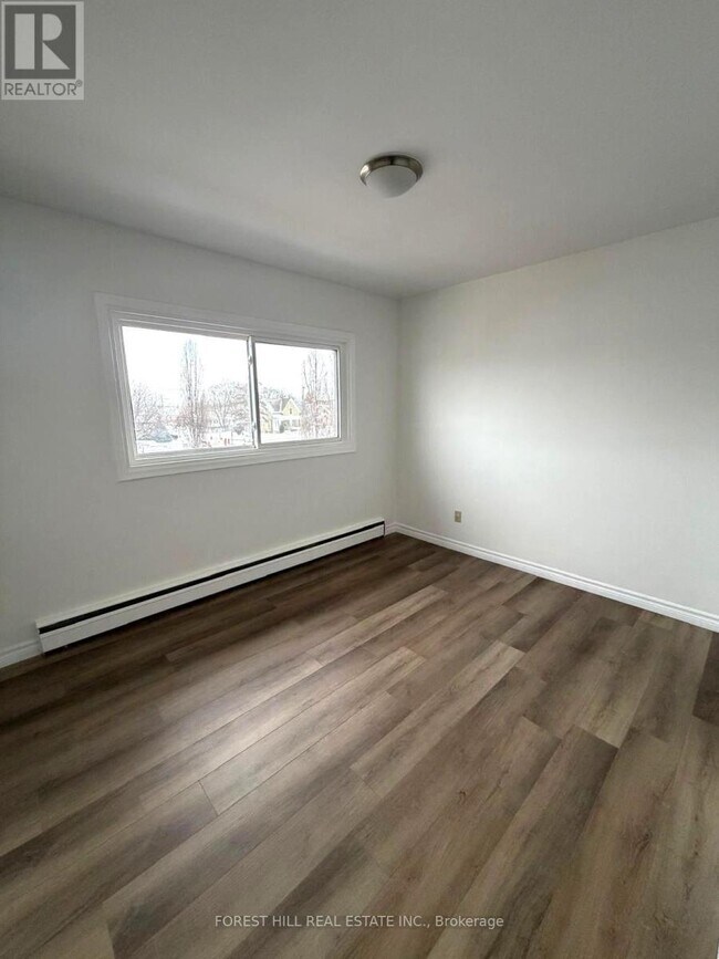 Photo - 127 Ann St Unit 3