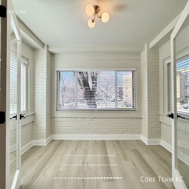 Photo - 4337 Mercier St Unit 4337-2S