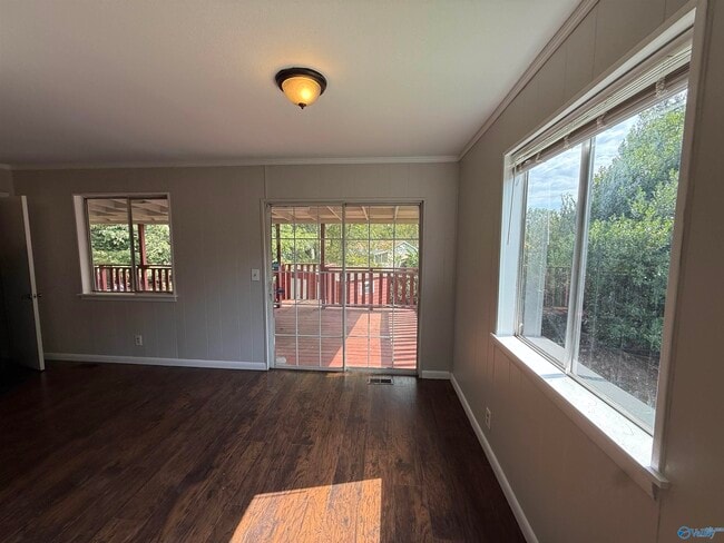 Photo - 3319 Wilks Pl SW