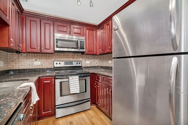 10214 S 84th Terrace