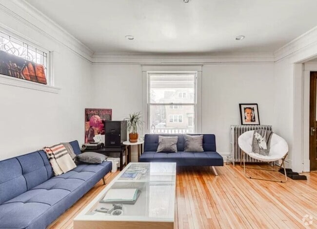 Building Photo - Welcome to your Dream Residence! Unit 1 Rental