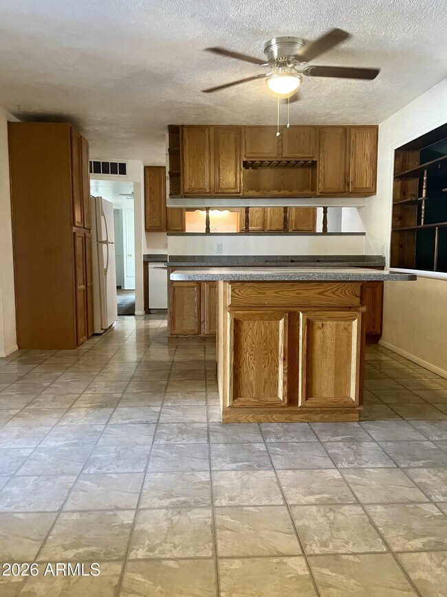 Photo - 2315 W Butler Dr