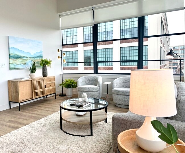 U-Shape - Living Room