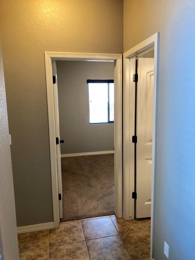 Photo - Spacious 4 Bedroom in Southern Vista Estates!