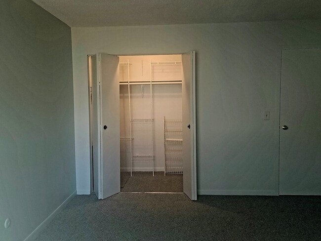 Photo - 5 Thayer Pond Dr Unidad 6