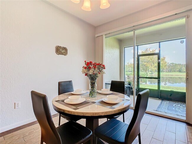 Photo - 2641 Old Kent Cir