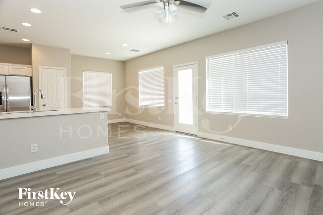 Photo - 6834 N Dovecote Ave