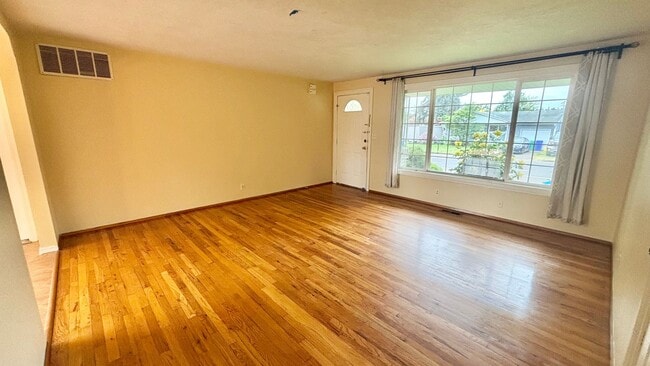 Photo - 1/2 Month Free - Charming Single-Level Home with Spacious Yard & Easy Portland Access