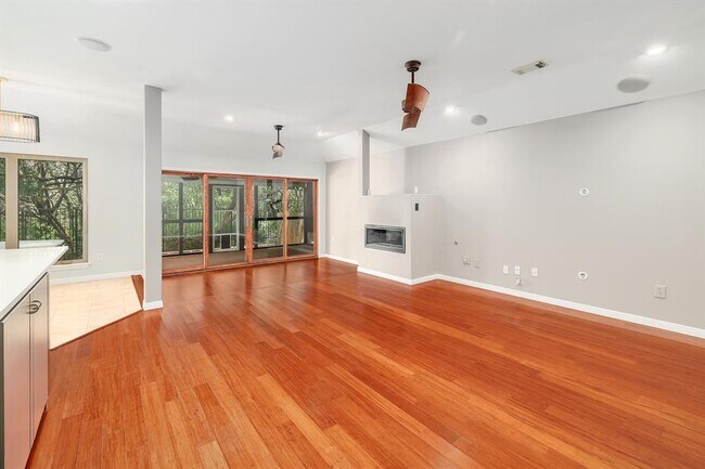 Photo - 4920 Hibiscus Valley Dr