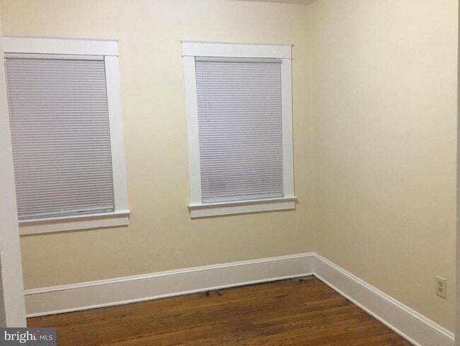 Photo - 208 W Boscawen St Unit 5