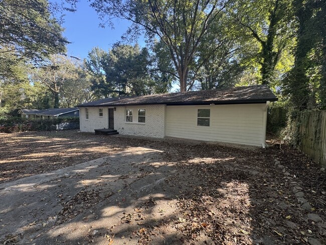 Photo - 2412 Forrest Park Rd SE