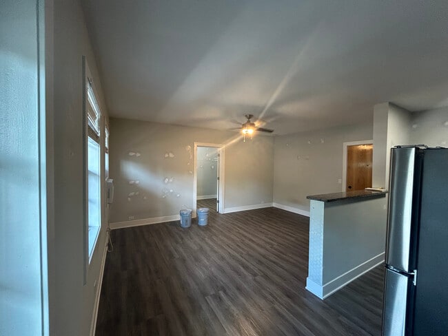 Photo - 730 Judson Ave