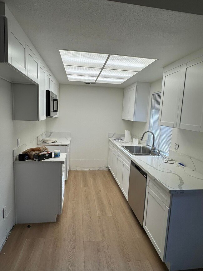 Photo - 5546-5548 Kohler Avenue Apartment Unit 5546 Kohler Avenue