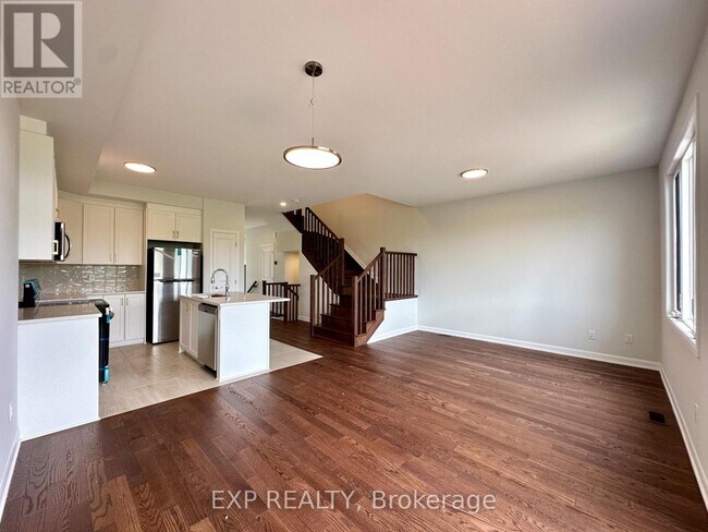 Photo - 257 Bankside Way