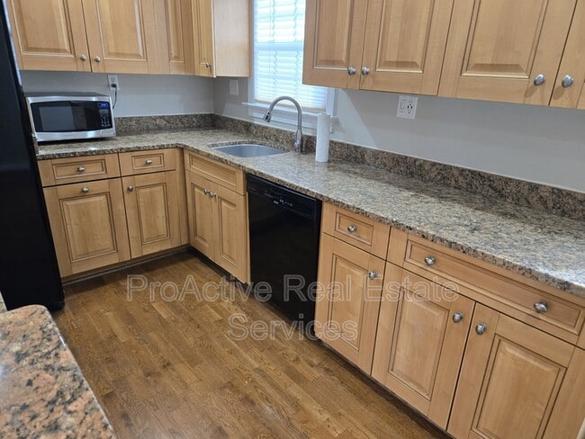 Photo - 519 Maycox Ave