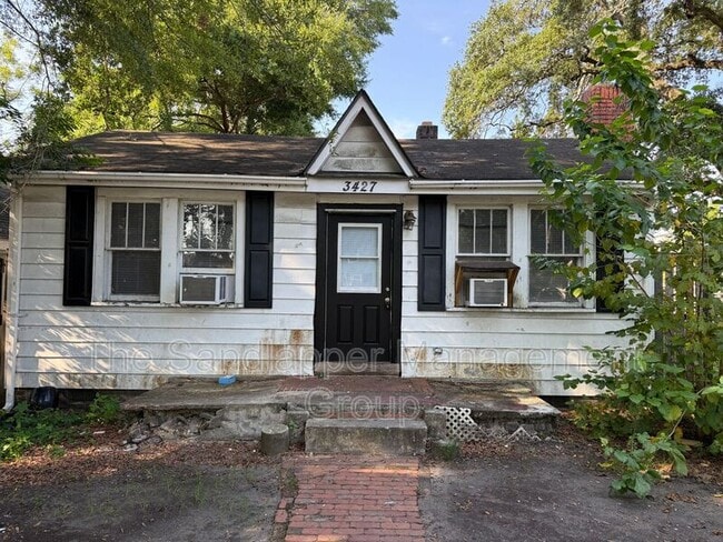 Building Photo - 3427 Navajo St
