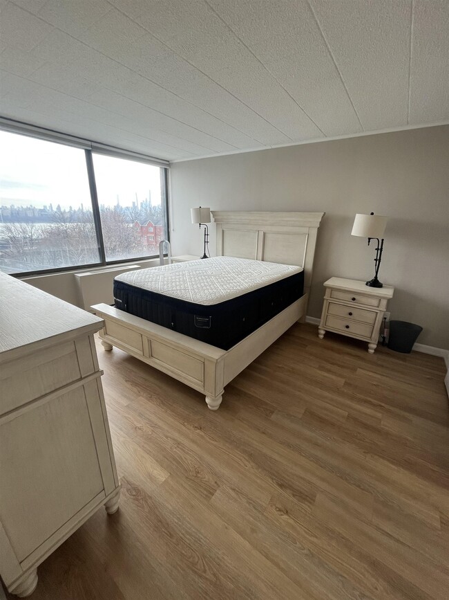 Photo - 9060 Palisade Ave Unit 307