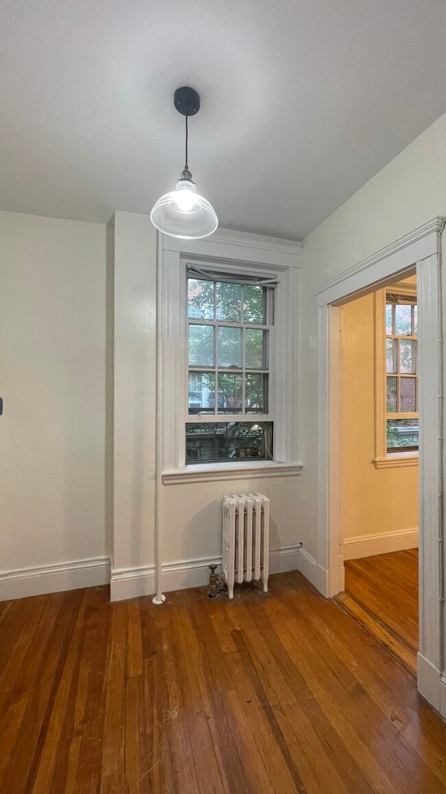 Building Photo - 4 Washington Ave Unit 5