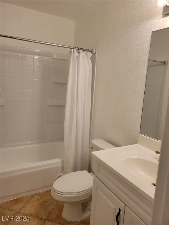 Building Photo - 925 Willow Tree Dr Unit A