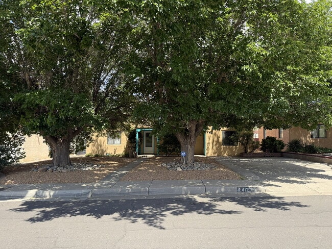 Building Photo - Charming NE Heights Cottage with Flexible Layout & Easy Access to UNM, Uptown, and KAFB