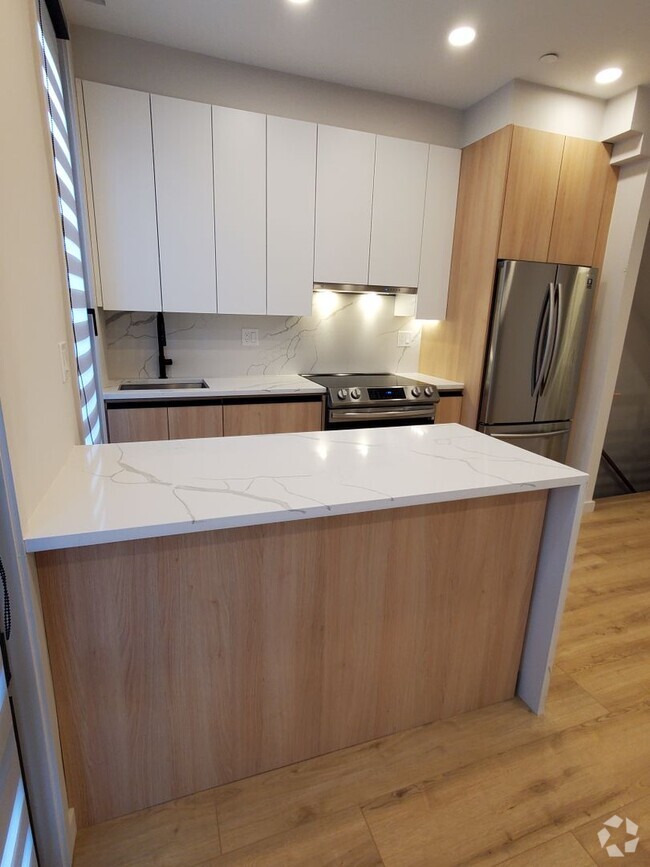 Building Photo - 6 National St Unit #1 Rental