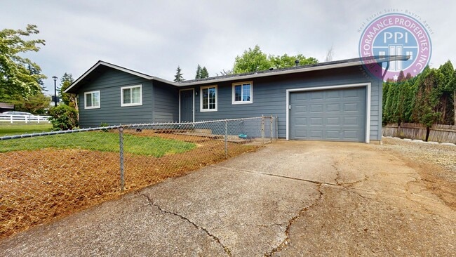 Photo - Desirable Sandy Neighborhood / Beautiful Single Level Ranch / Open Floor-Plan, Central Air
