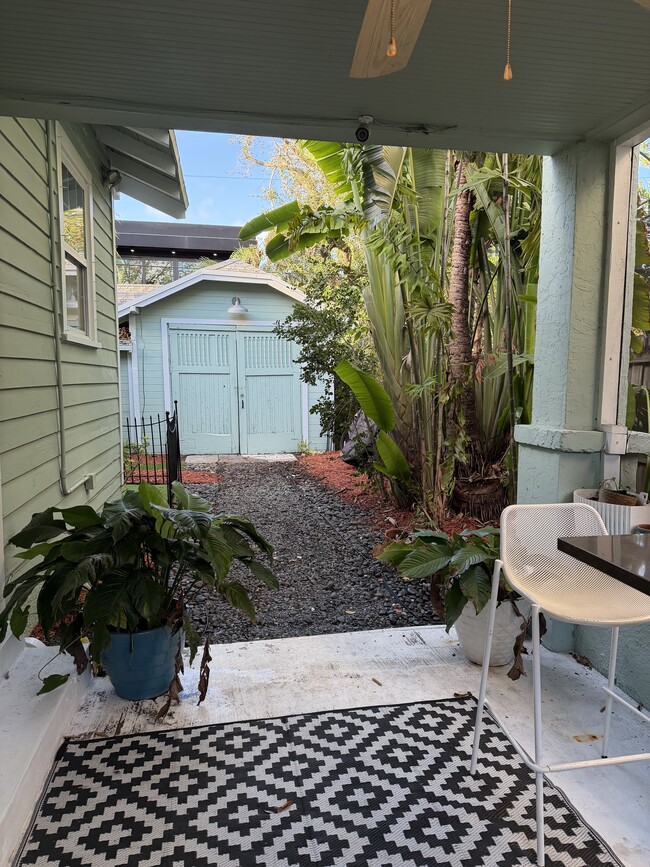 Photo - 27 NE 49th St