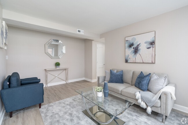 Photo - Tremont Apartments