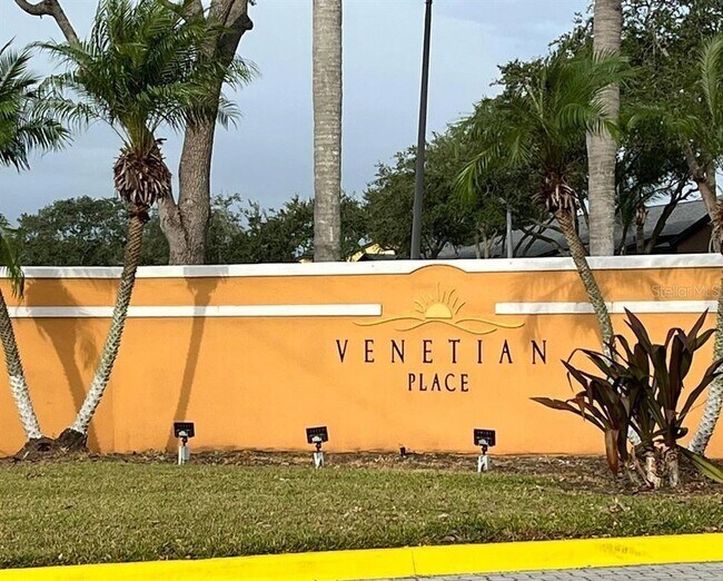 Photo - 5737 Gatlin Ave Unit 425