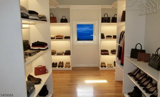 Photo - 78 N Mitchell Pl