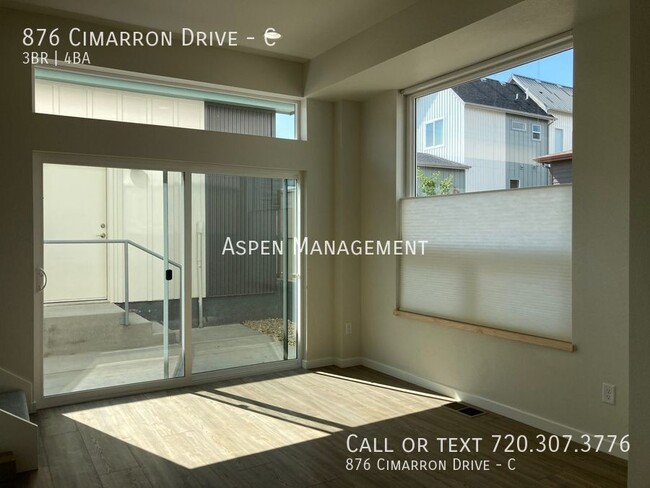 Photo - 876 Cimarron Dr