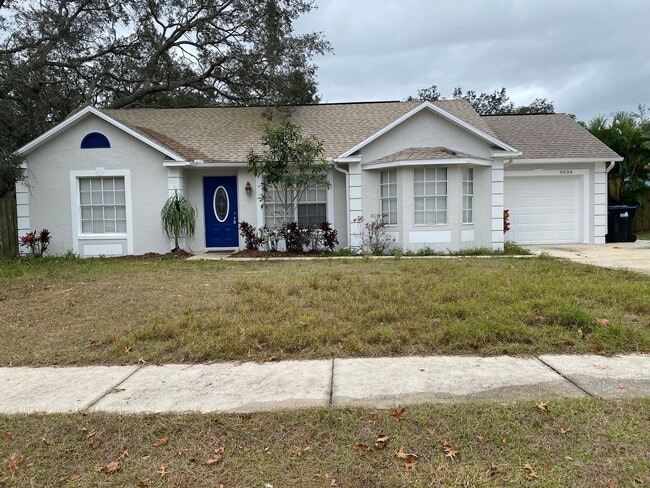 Building Photo - 3 Bedroom 2 Bath Home in East Orlando for Rent