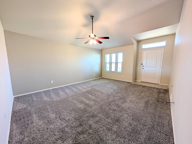 Photo - 7019 95th St