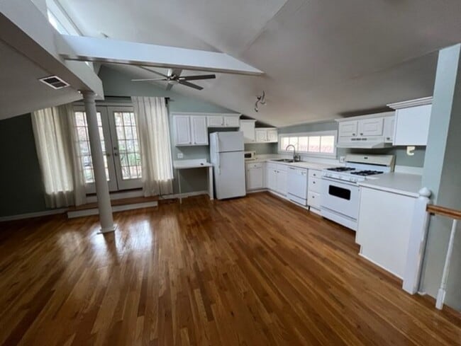 Photo - 883 Monroe Dr NE Unidad 5