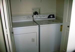 Laundry Area - 1010 Holliday Hills Dr Unidad 2
