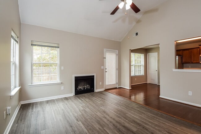 Photo - 62 Beaver Pointe