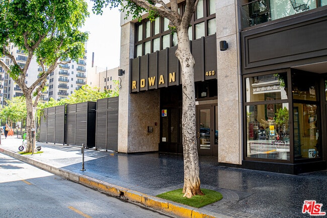 Photo - 460 S Spring St Unit 903