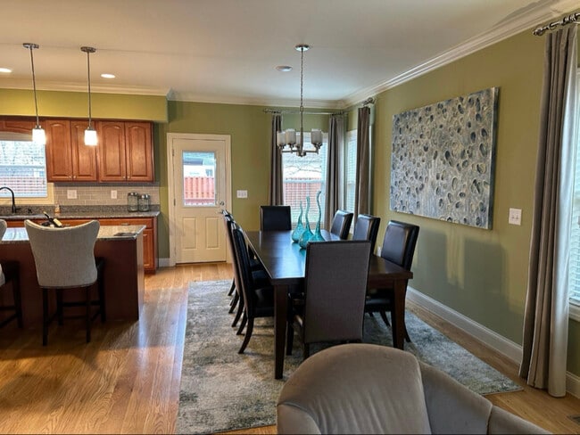 Photo - 3202 Glencliff Rd