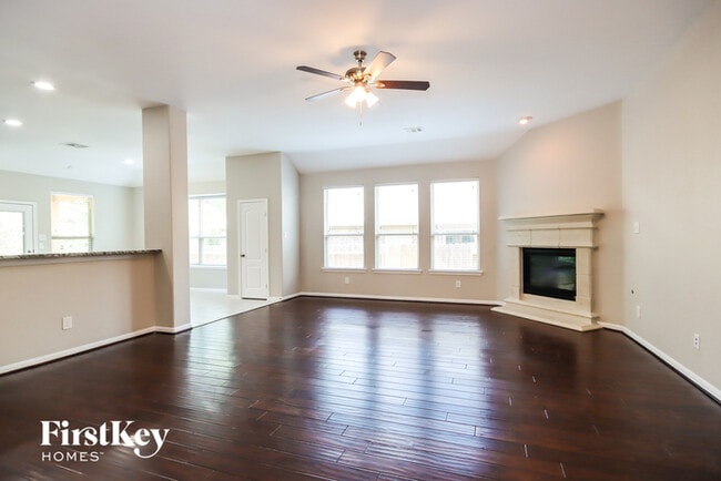 Photo - 183 Knollbrook Cir