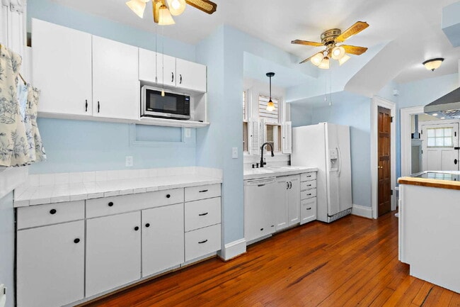 Colonial Place Rental