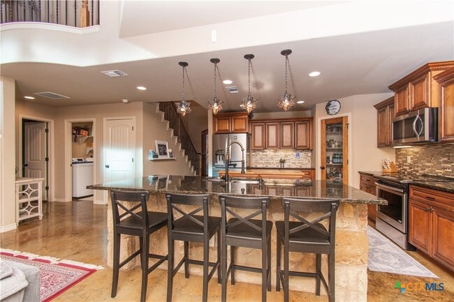 Photo - 1020 Woodland Bend Cir