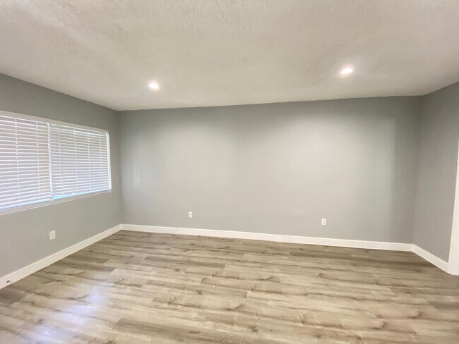 Photo - 4015 W Adams Blvd Unit 1