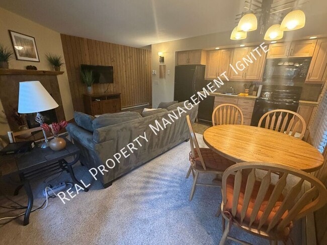 Photo - 19717 SW Mount Bachelor Dr