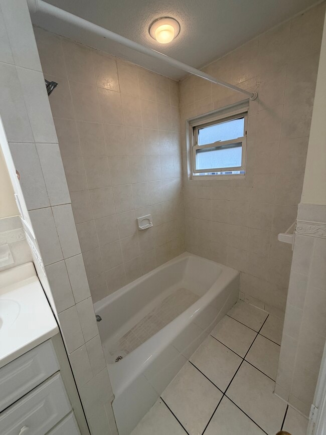 Photo - 543 Broadway Unit 1R